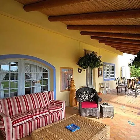 Villa Sleeps 12 Pool